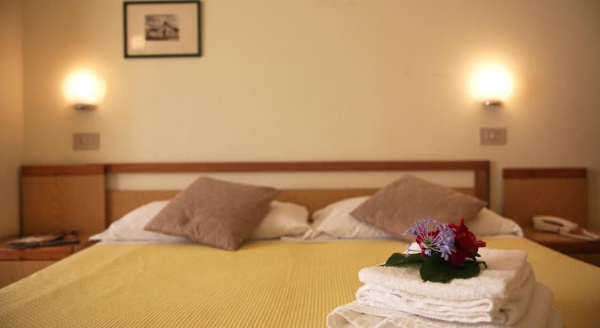 Hotel Quisisana Rimini Bagian luar foto